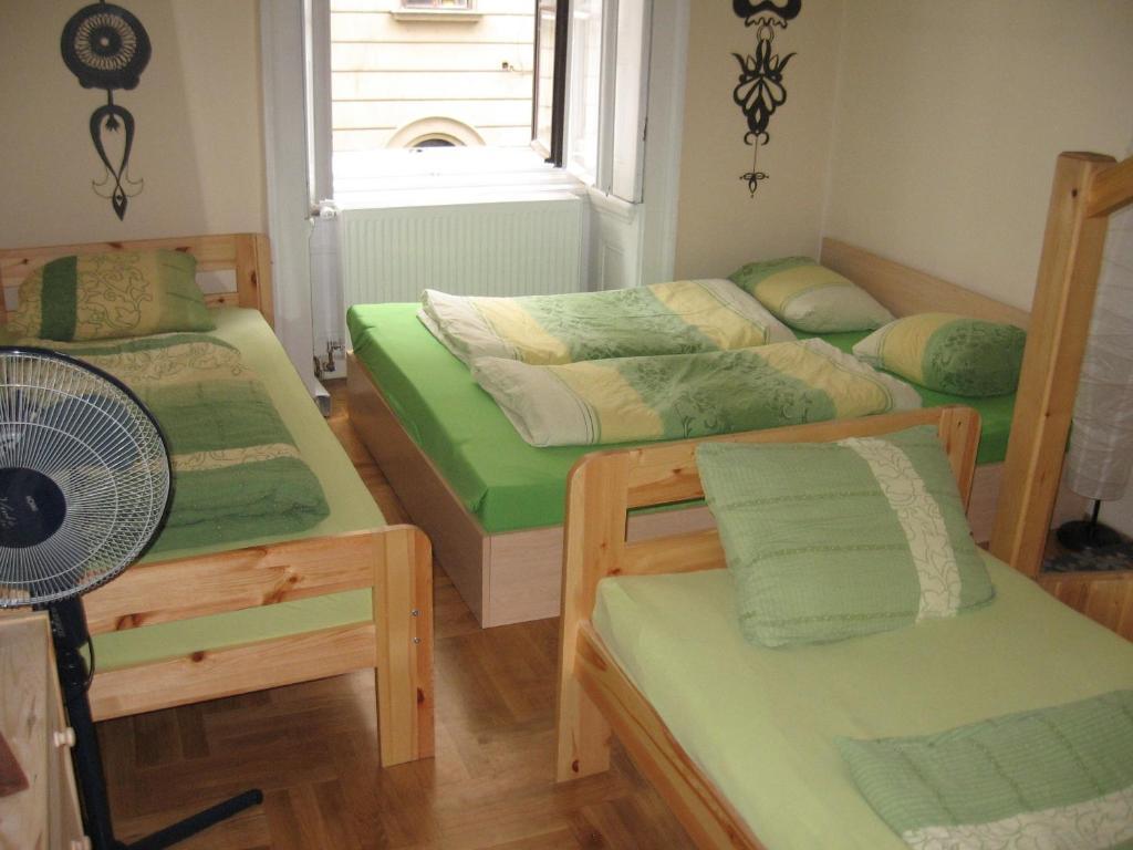 Budapest Centrum Cozy Hostel ห้อง รูปภาพ
